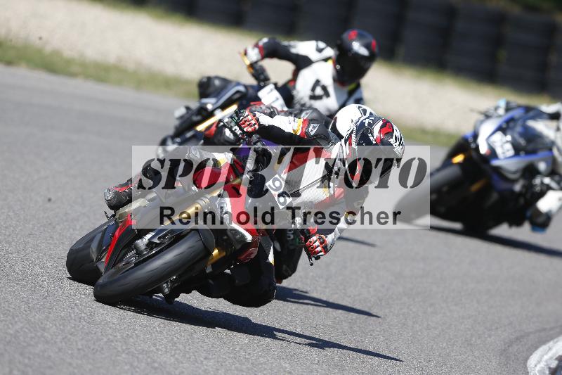 Archiv-2025/48 25.08.2025 Cornu Master School ADR/rot-rouge/96